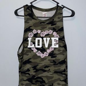 No Boundaries Tank With built in bra size Large